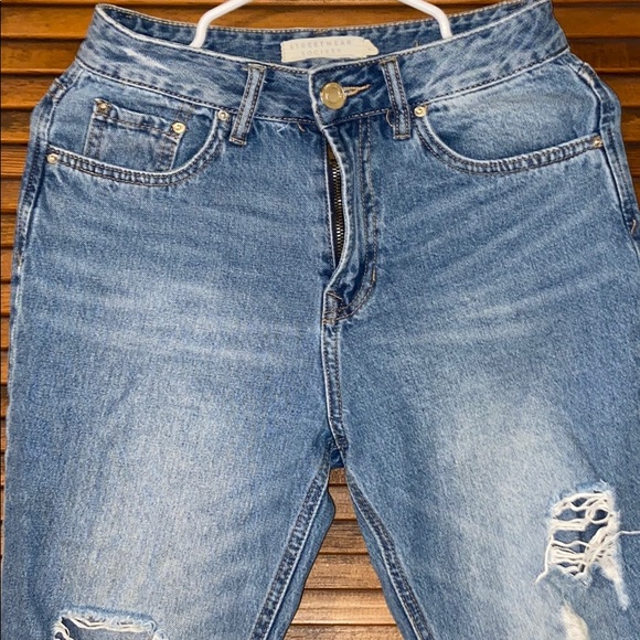 Cute blue jeans - Picture 2 of 2